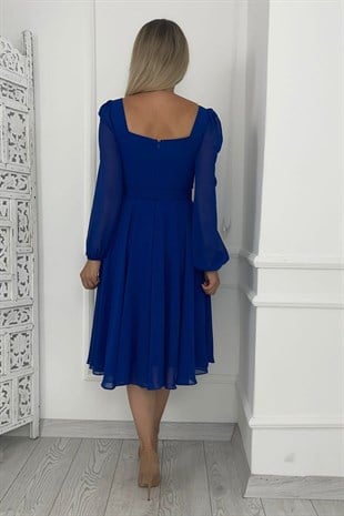 G0265 Kare Yaka Kemerli Şifon Elbise Mavi