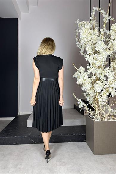 G0986 Kemer Detaylı Piliseli Elbise Siyah