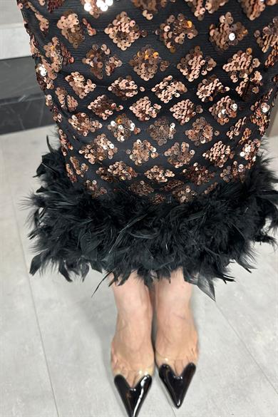 G1276 Otriş ve Askı Detaylı Payet Tasarım Elbise Bronz