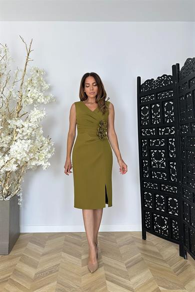 G1330 Drape ve Çiçek Detaylı V Yaka Abiye Elbise Haki
