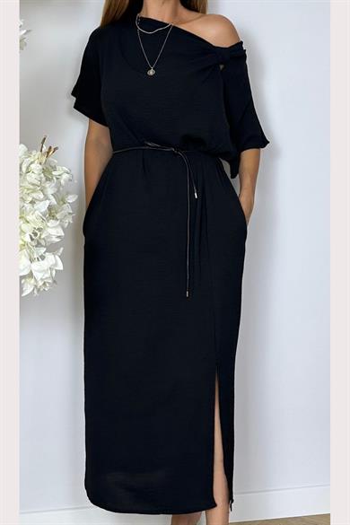 G1488 Yaka Detaylı Kuşaklı Elbise Siyah