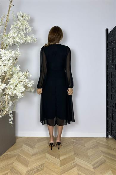 G1570 Kruvaze Yaka Broş Detaylı Şifon Elbise Siyah