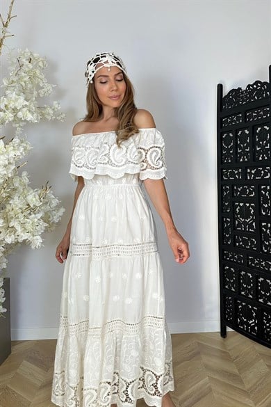 G1874 Madonna Yaka Dantel Detaylı Elbise Krem