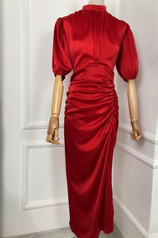 M2061 Saten Drape ve Yırtmaç Detaylı Balon Kol Elbise Kırmızı