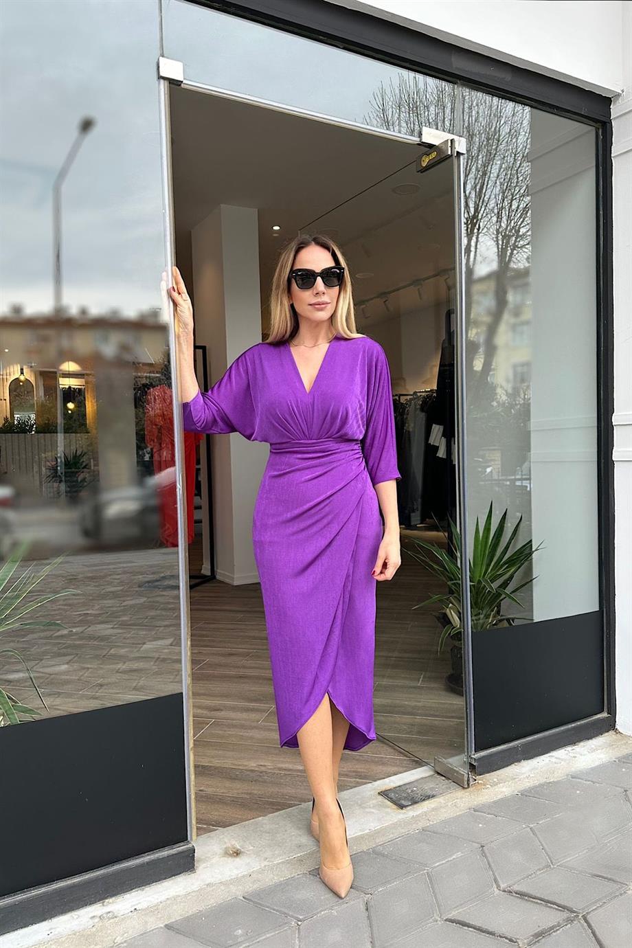 G0526 Drape Detaylı V Yaka Tasarım Elbise Mor