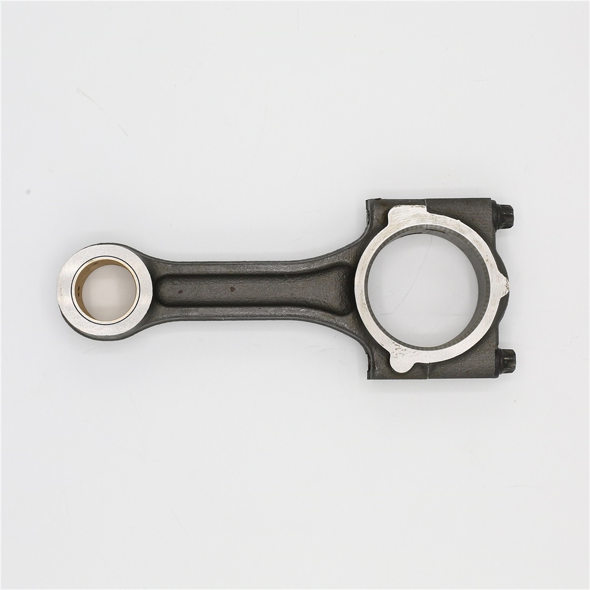 CONNECTING ROD: KUBOTA / D905 / D1005 / D1105 / V1205 / V1305 / V1505 / REFERENCE NUMBER: 1G700-22010