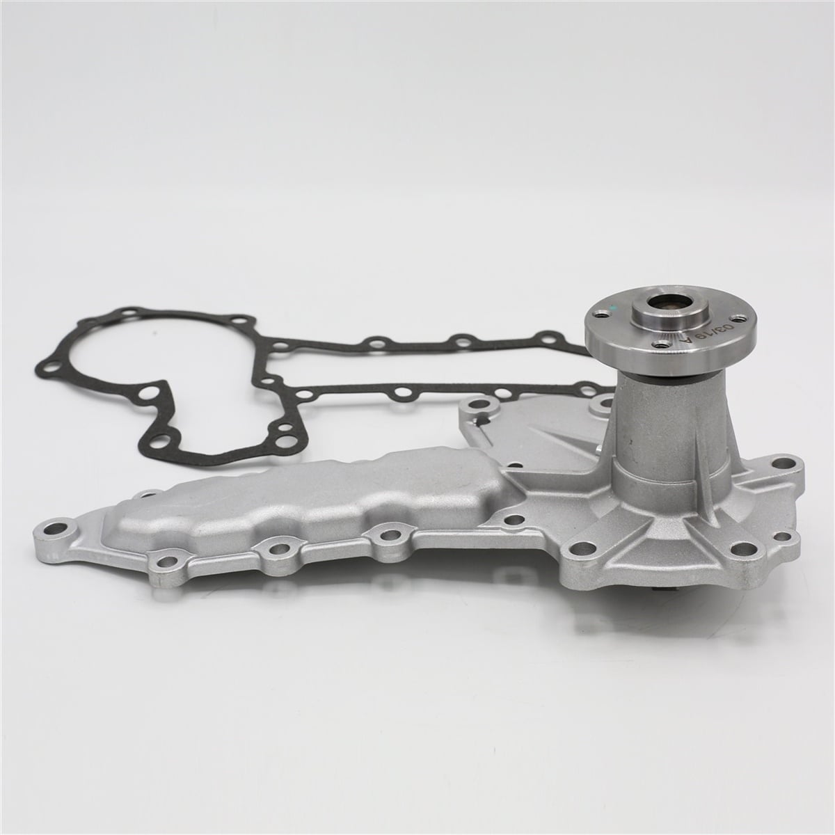 POMPE À EAU: KUBOTA / D1100 / D1102 / D1302 / D1402 / D1403 / D1703 / V1702 / V1902 / V1903 / V2203 / F2803 / RÉFÉRENCE NOMBRE: 15521-73039