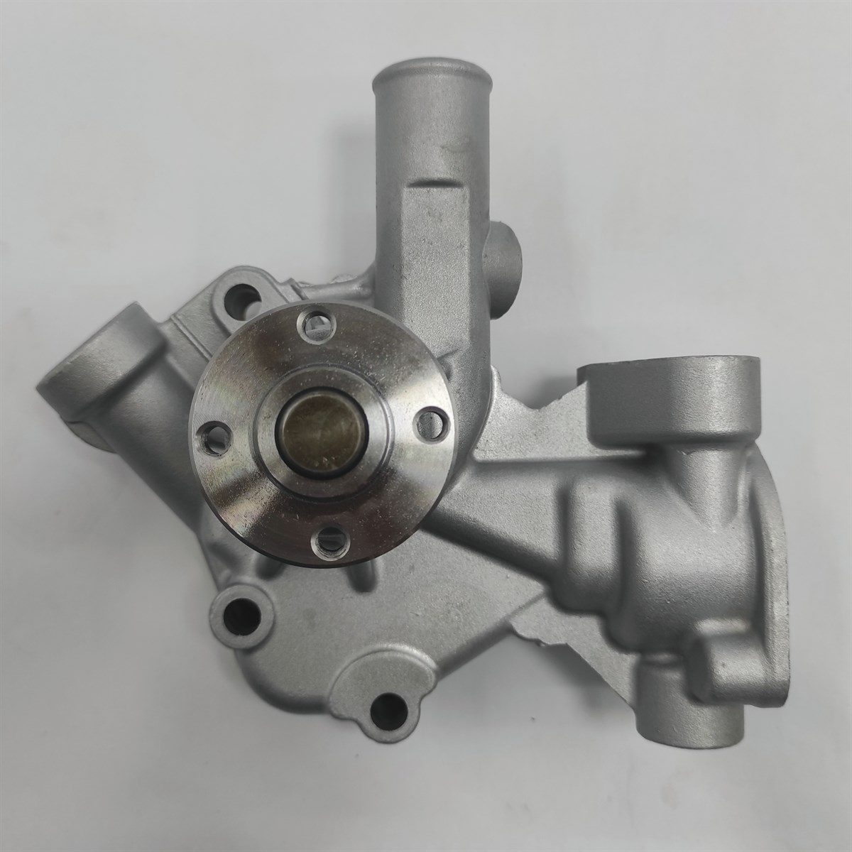 DEVİRDAİM POMPASI: YANMAR / 2TNE68 / REFERANS NO: 119520-42000