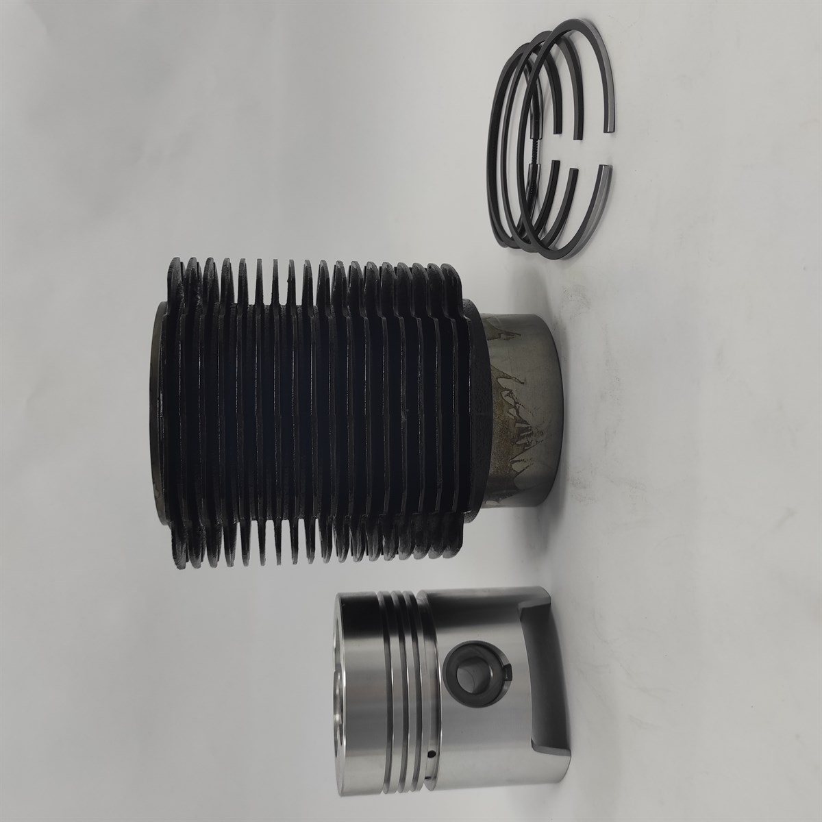 KİT (PİSTON + SEGMAN SETİ + MOTOR GÖMLEĞİ - ÇAP: 96.00 mm): SLANZI / DVA 1500 / DVA 2200 / DVA 2900