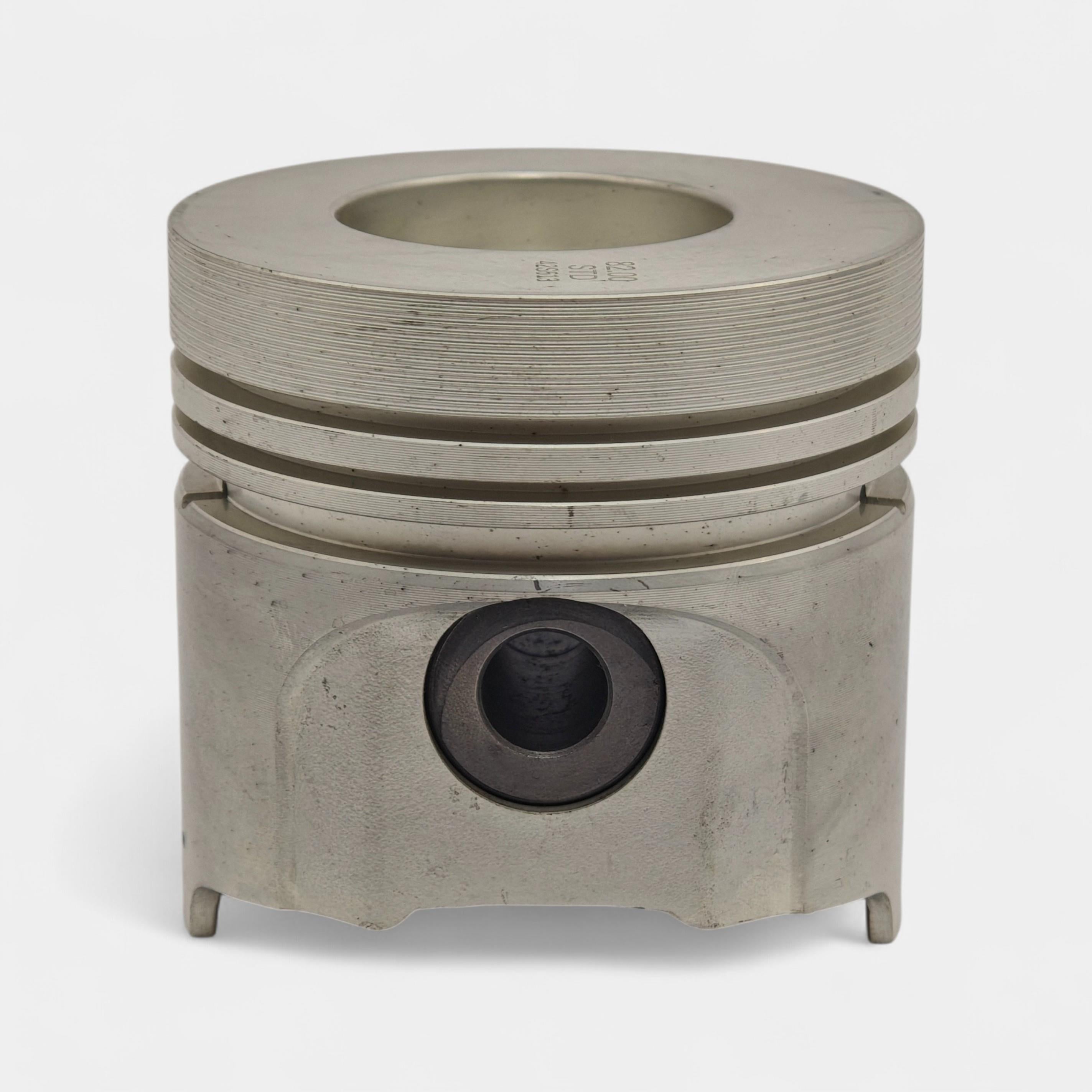 PISTON (0.50 -OVERSIZE- 82.50-COMBUSTION CHAMBER DIAMETER:58.50mm): KUBOTA / D1302-DI / V1702-DI / REFERENCE NUMBER: 17315-21910