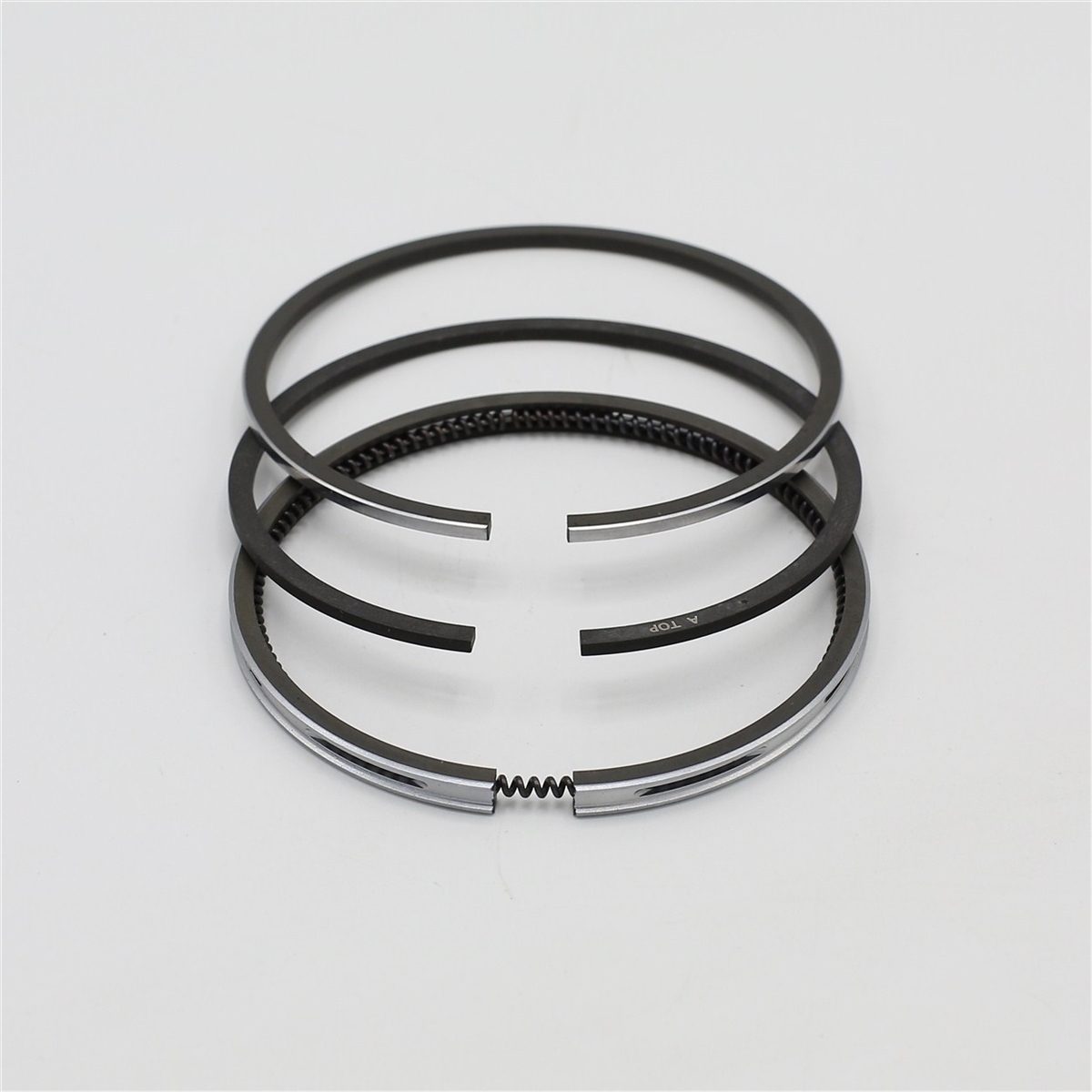 PISTON RING SET (0.50 - DIAMETER: 64.50 mm) : KUBOTA / D662 / REFERENCE NUMBER: 16861-21090