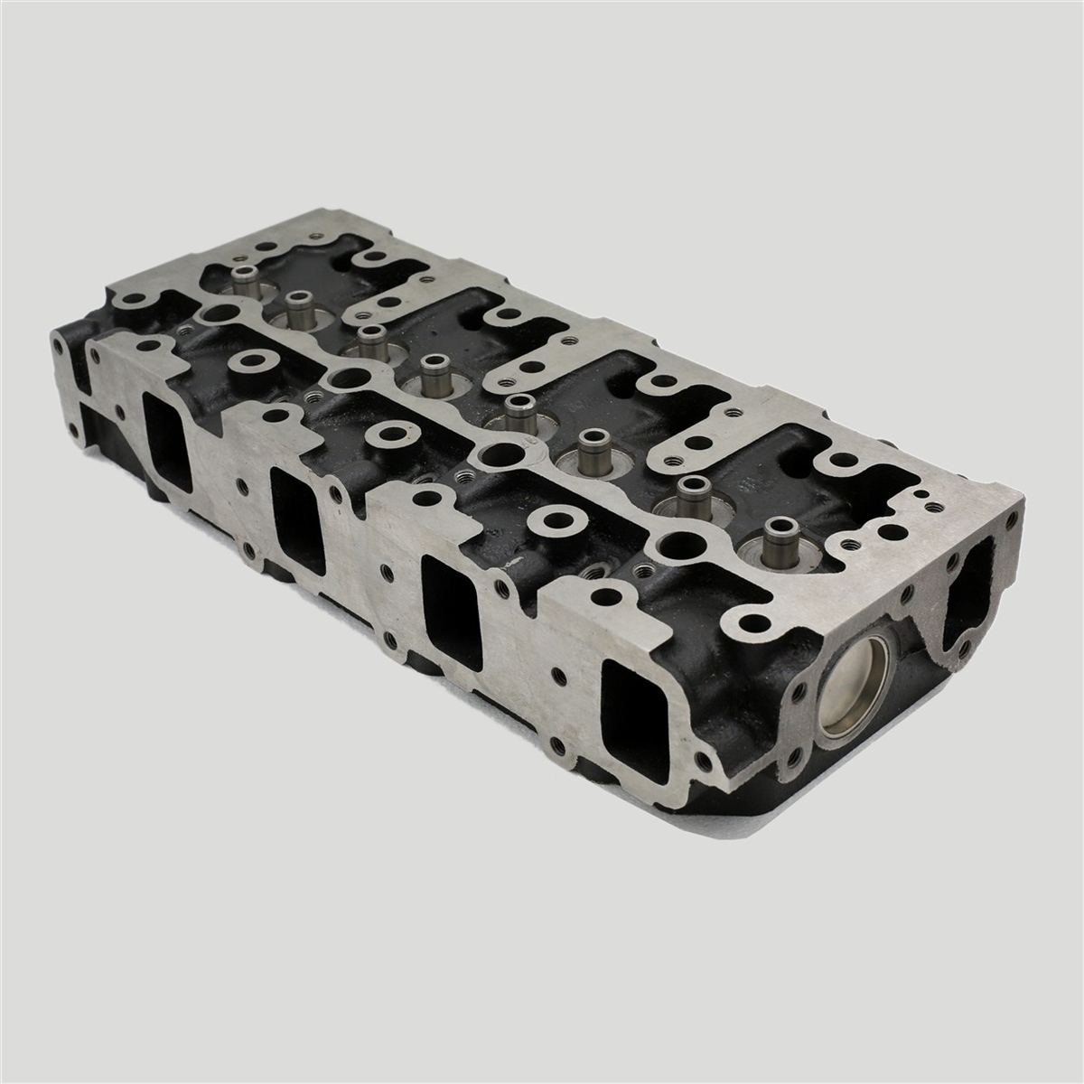 CYLINDER HEAD: YANMAR / 4TNV88 / REFERENCE NUMBER: 129604-11700