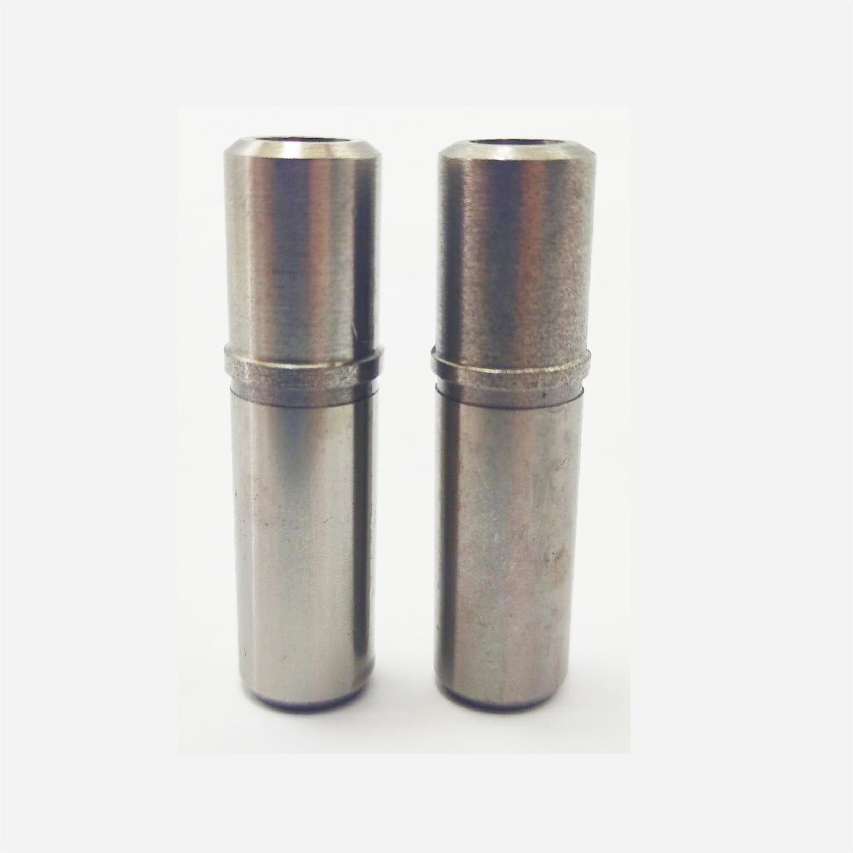 VALVE GUIDE SET (In+Ex) : MWM / D 225 / D 325 / D 208 / D 308 / D 226 / TD 226 / D 227 / D 327 / REFERENCE NUMBER: 6 3050 332 0034
