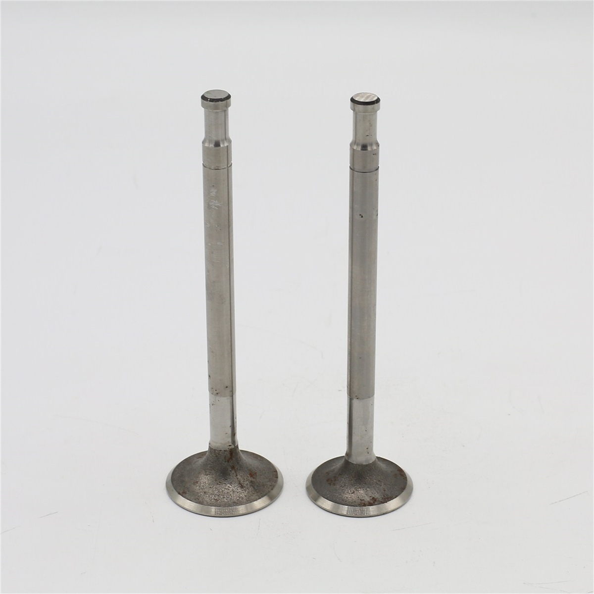 ENGINE VALVE SET (In+Ex) : HATZ / E80 / E85 / REFERENCE NUMBER: 030 269 00+268 00