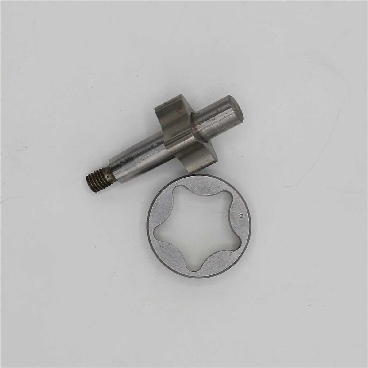OIL PUMP: RUGGERINI / CRD 100 / CRD 100-2 / RF 170 / REFERENCE NUMBER: 2197