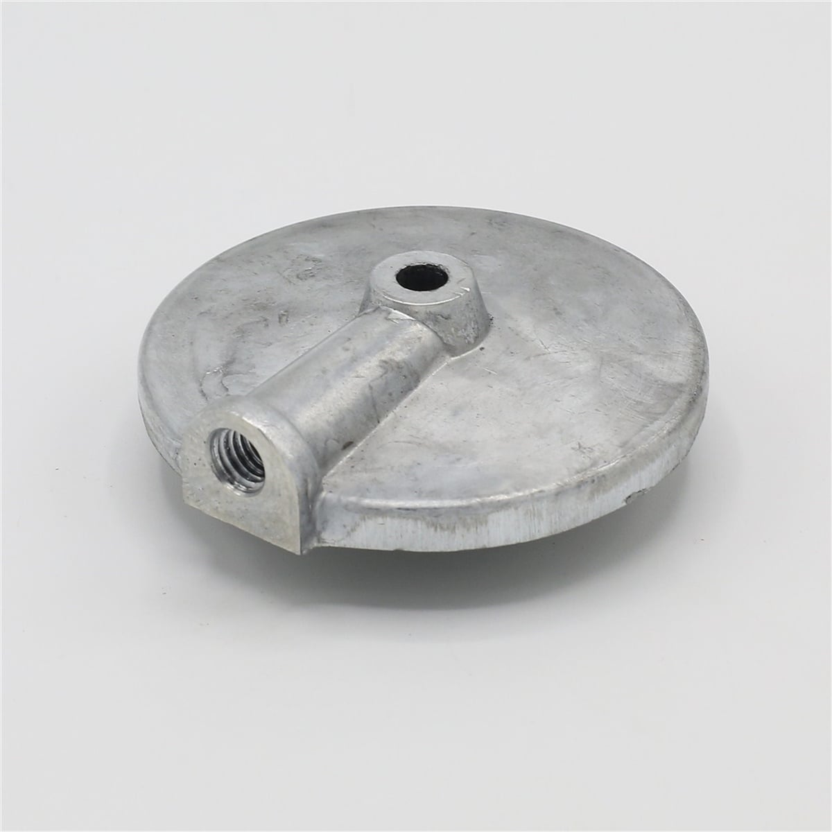 COUVERCLE FILTRE À CARBURANT: LOMBARDINI / LDA 450 / 3LD 510 / LDA 80 / LDA 100 / 4LD 640 / 4LD 705 / 4LD 820 / RÉFÉRENCE NOMBRE: 2605 020
