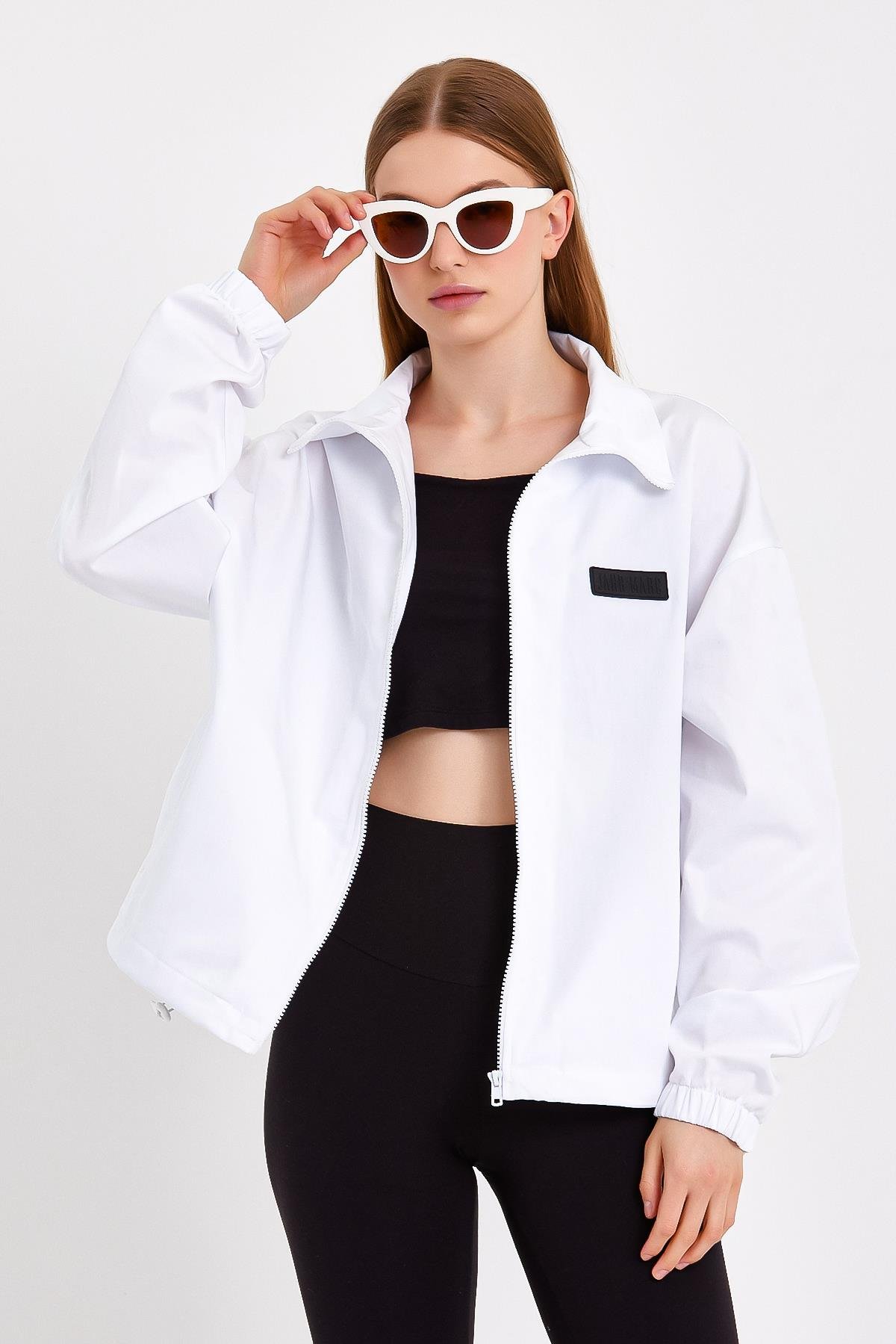 Beli Ayarlanabilir Lastikli Beyaz Yağmurluk