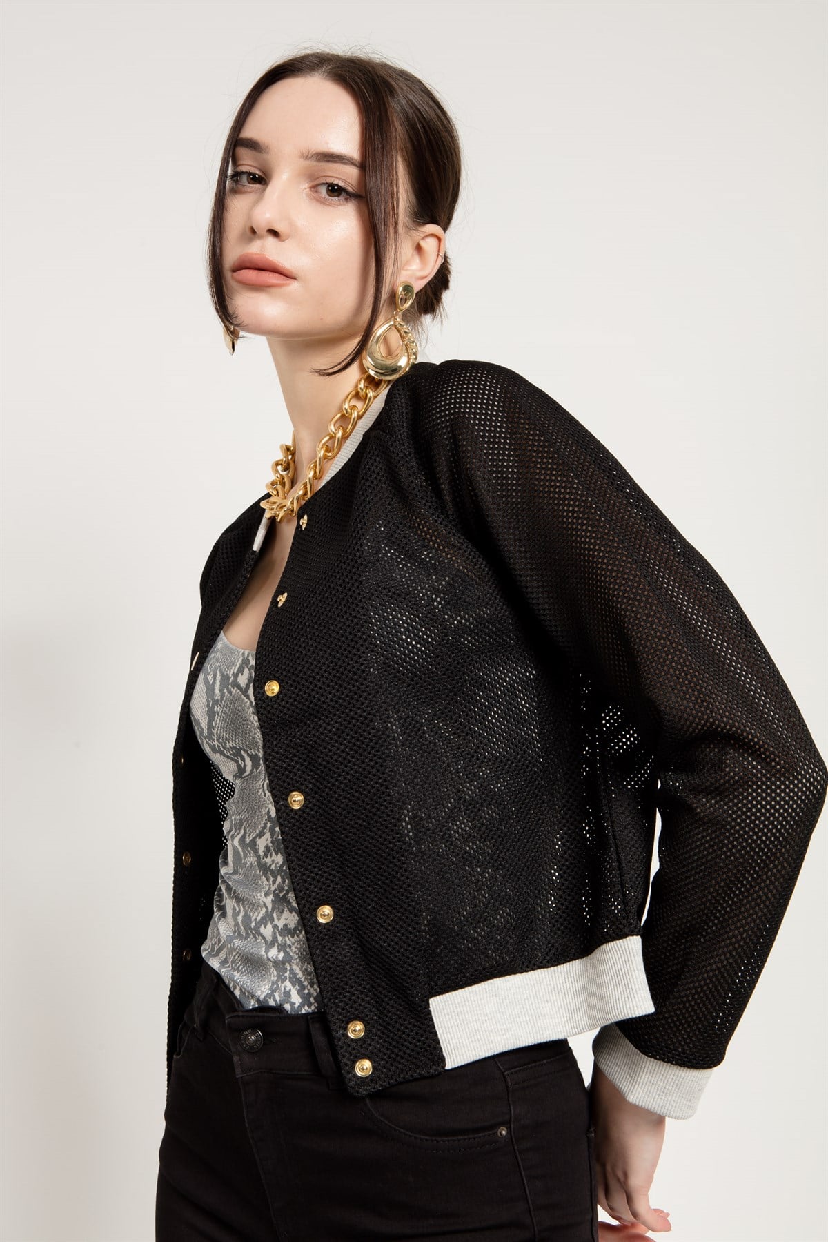 Crop Fit Siyah File Bomber Ceket