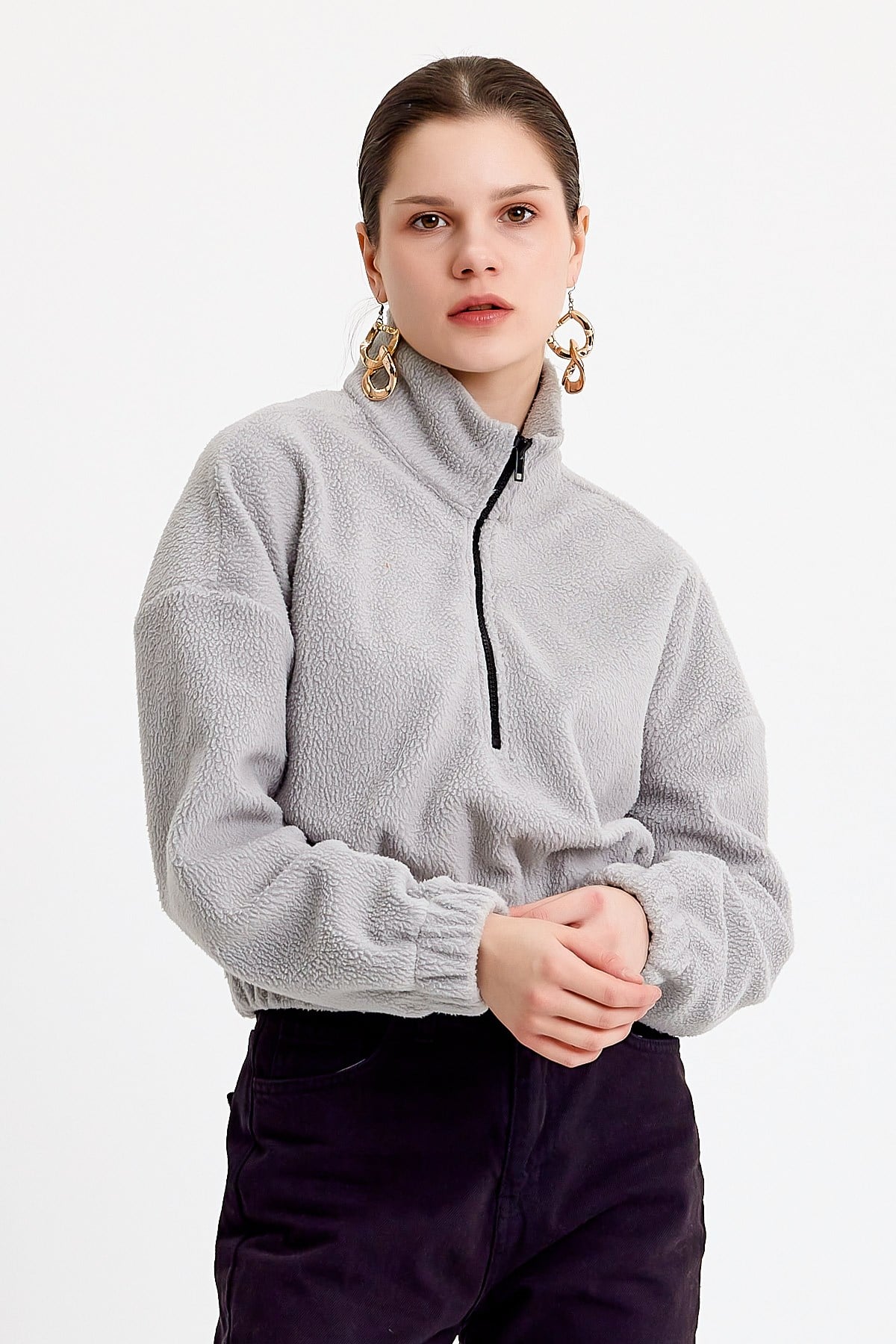 Dik Yaka Crop Fit Açık Gri Kadın Peluş Sweatshirt