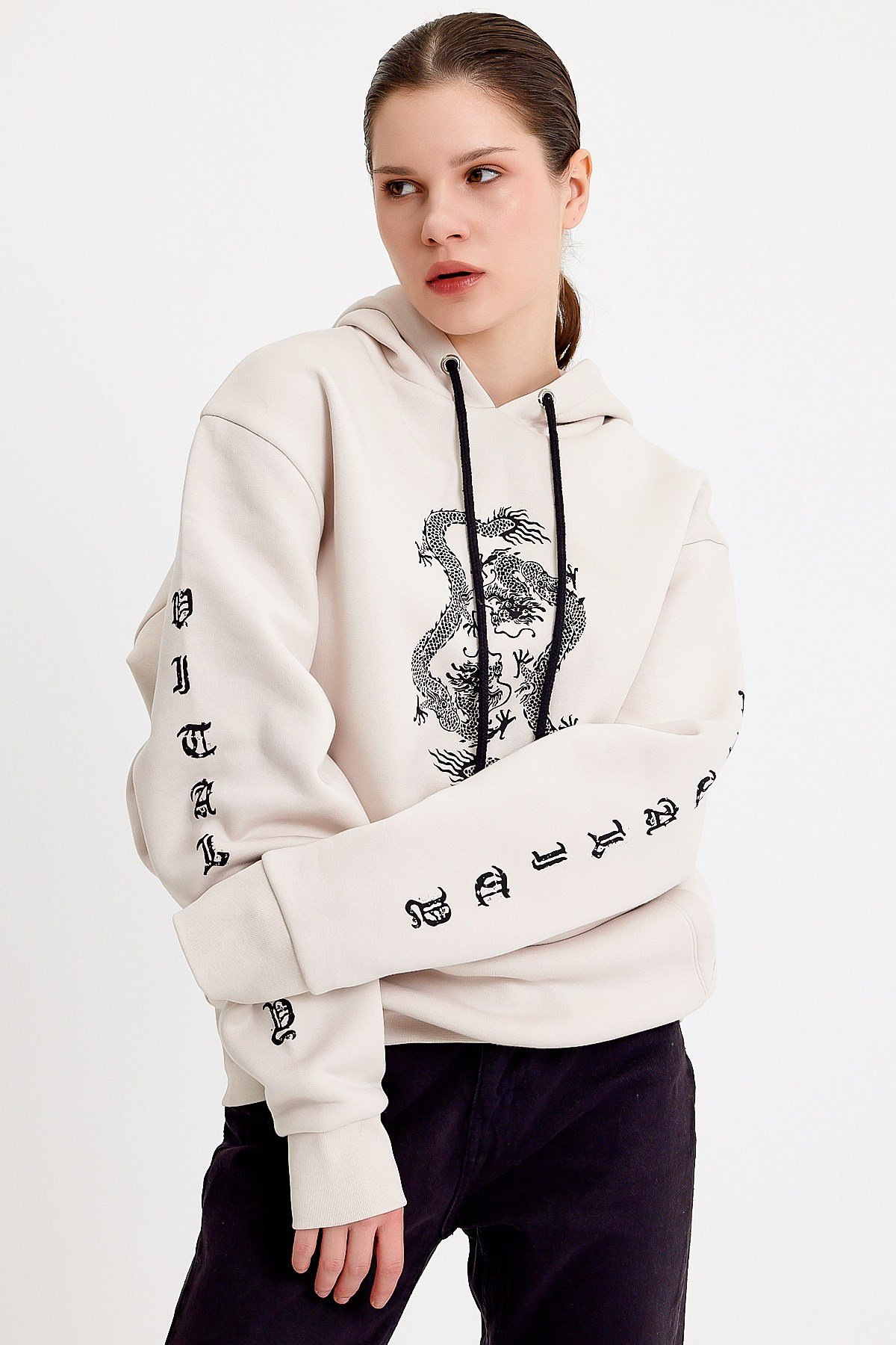 Ejderha Baskılı Krem Oversize Kadın Sweatshirt