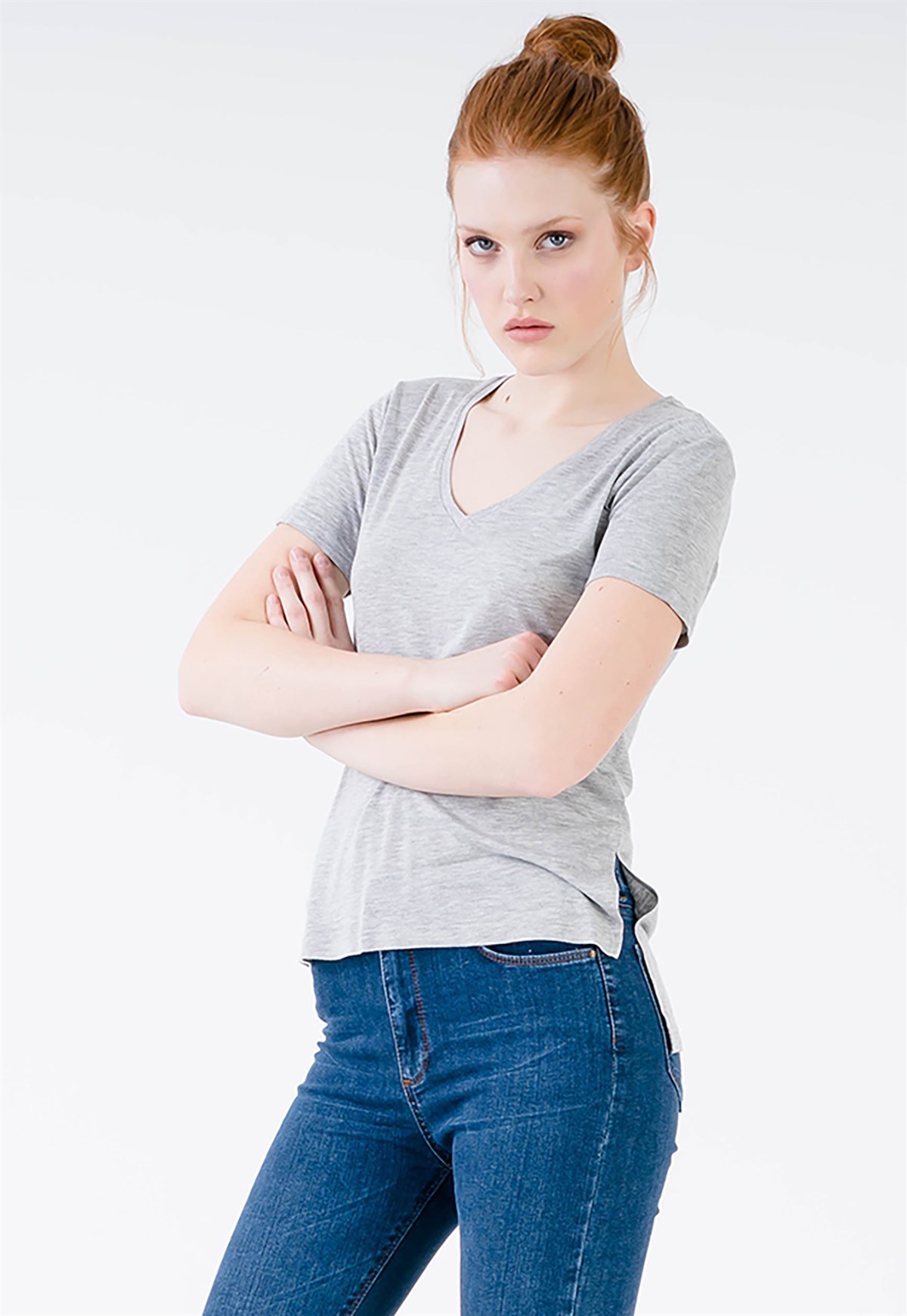 Basic V Yaka Gri Kadın T-shirt