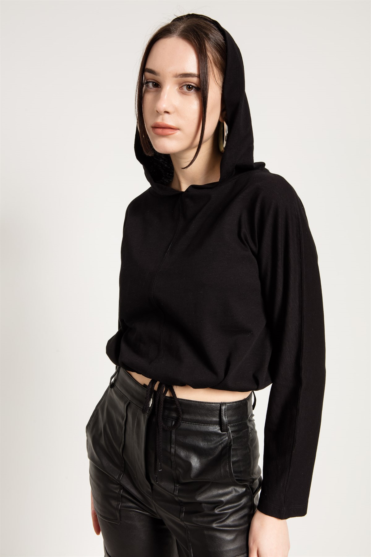 Crop Fit Siyah Kadın Kapüşonlu