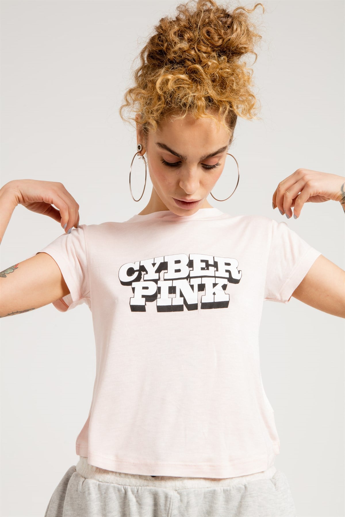 Cyberpink Baskılı Pembe Bisiklet Yaka Kadın T-shirt