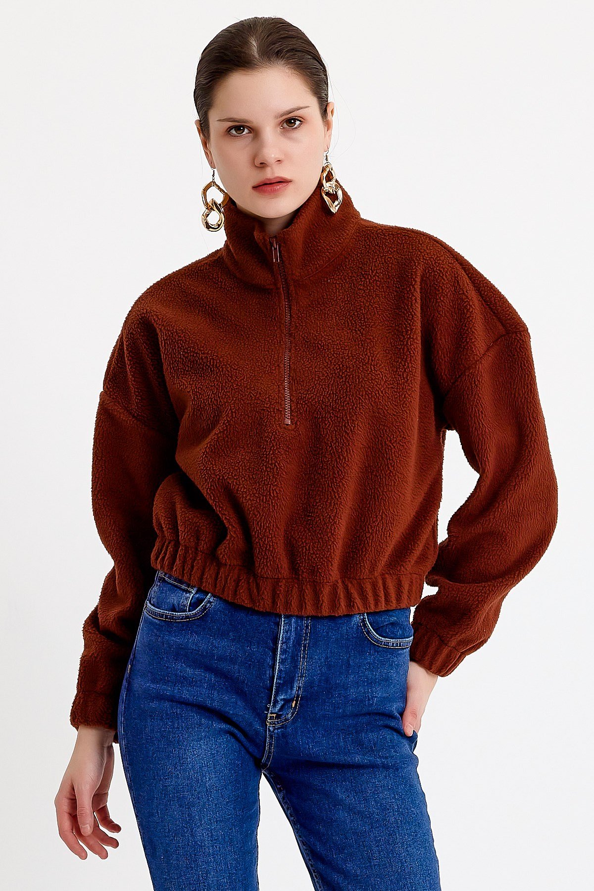 Koyu Kahverengi Dik Yaka Crop Fit Peluş Sweatshirt