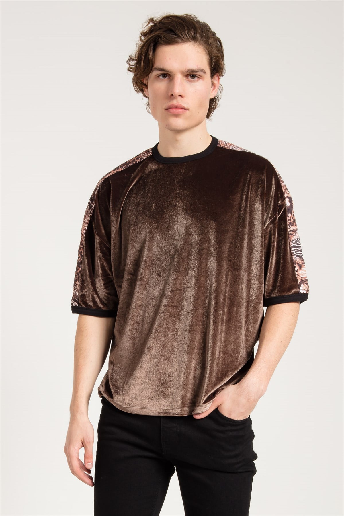 Unisex Velvet T-shirt in Brown with Leopard Print Tape
