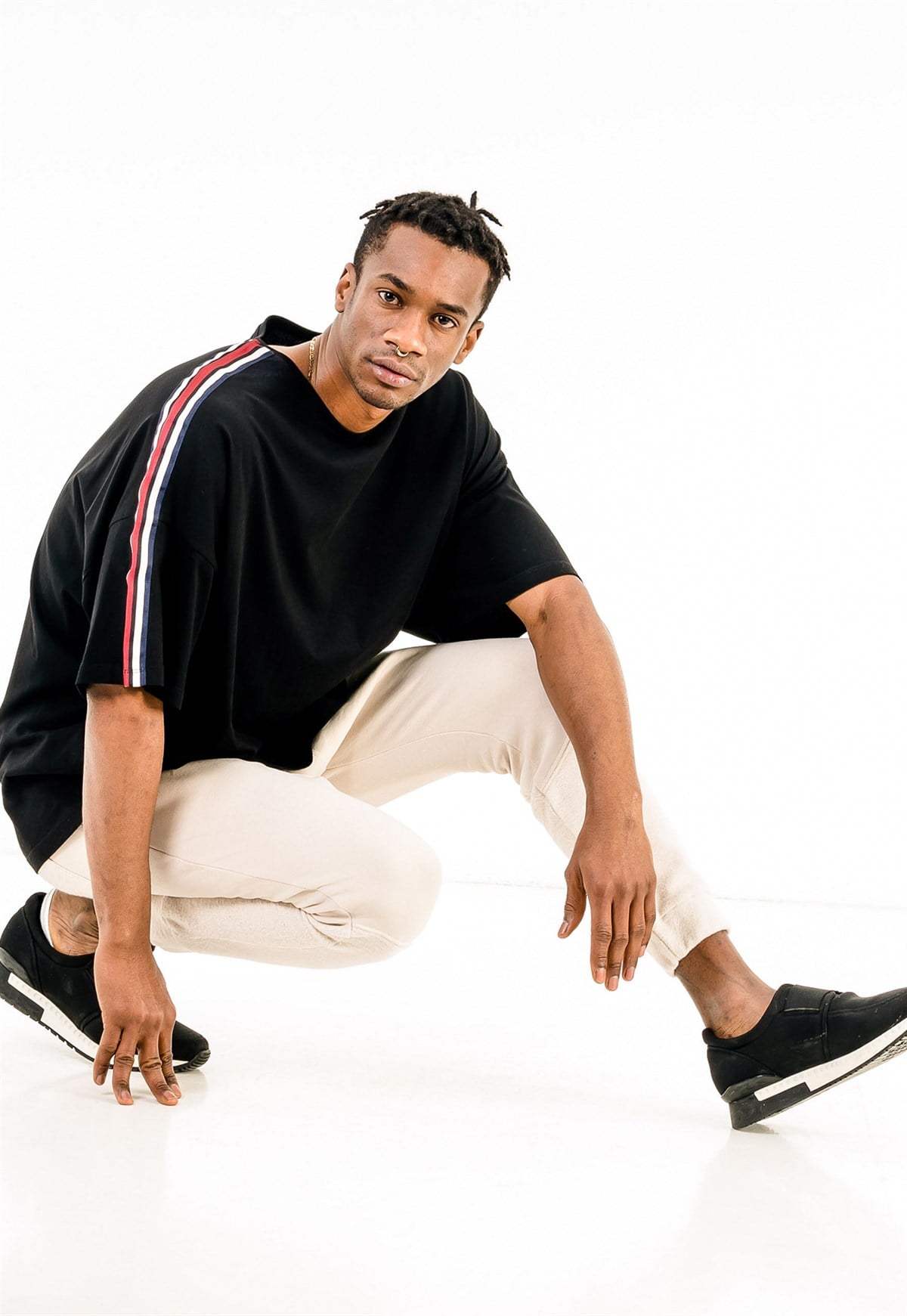 Omuzları Şeritli Oversized Siyah Erkek T-shirt