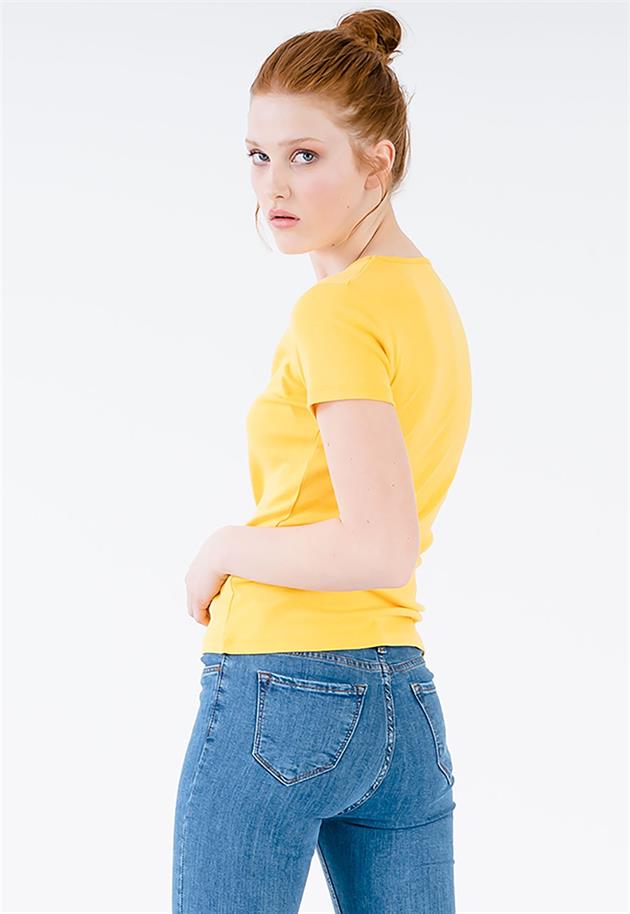 Basic Bisiklet Yaka Sarı Kadın T-shirt