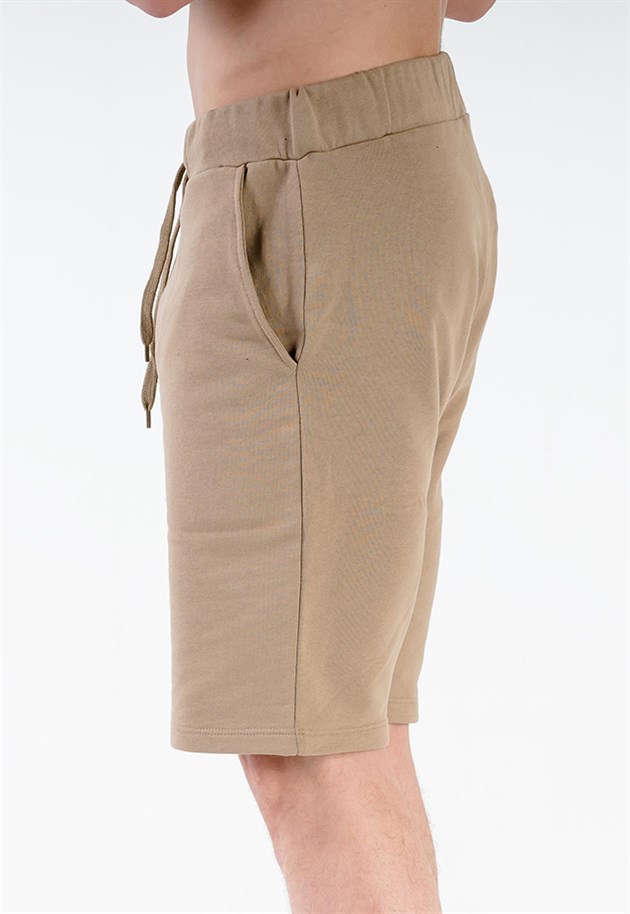 Sweat Shorts in Camel with Pockets and Drawstring