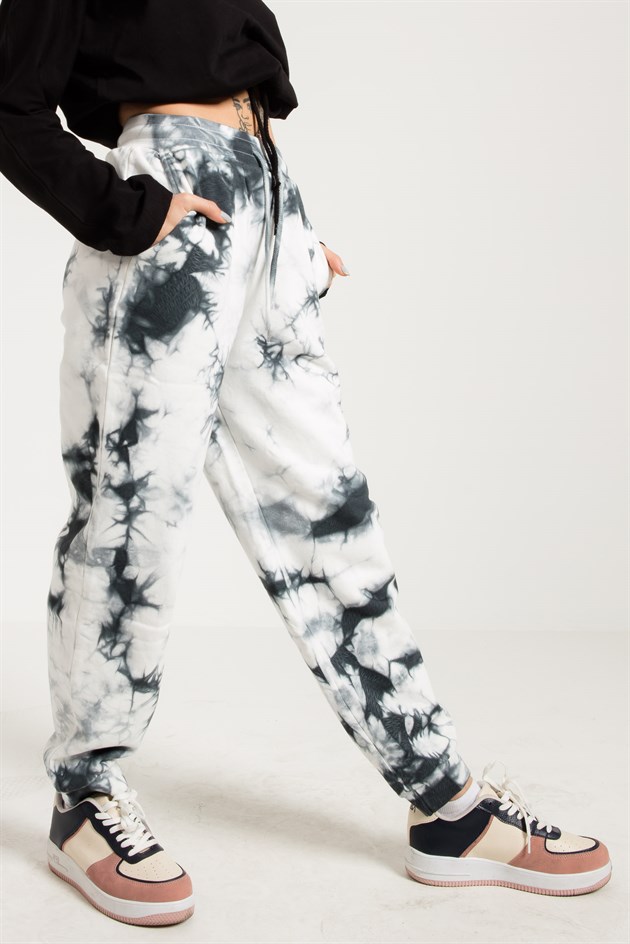 Tie Dyed Oversized Jogger in Grey