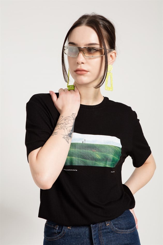 Oversized Basic T-shirt in Black with Print