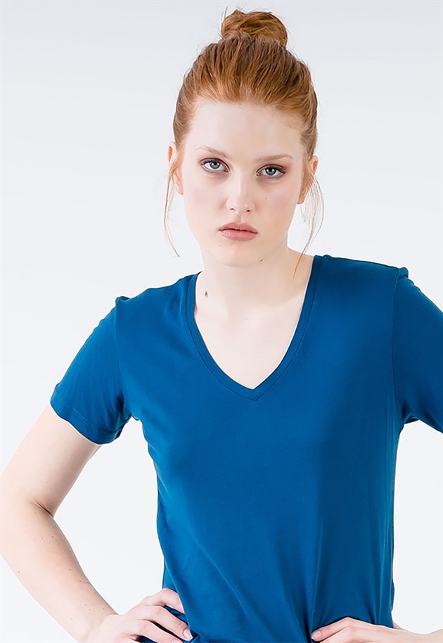 V Yaka Yırtmaçlı Kadın Lacivert T-shirt