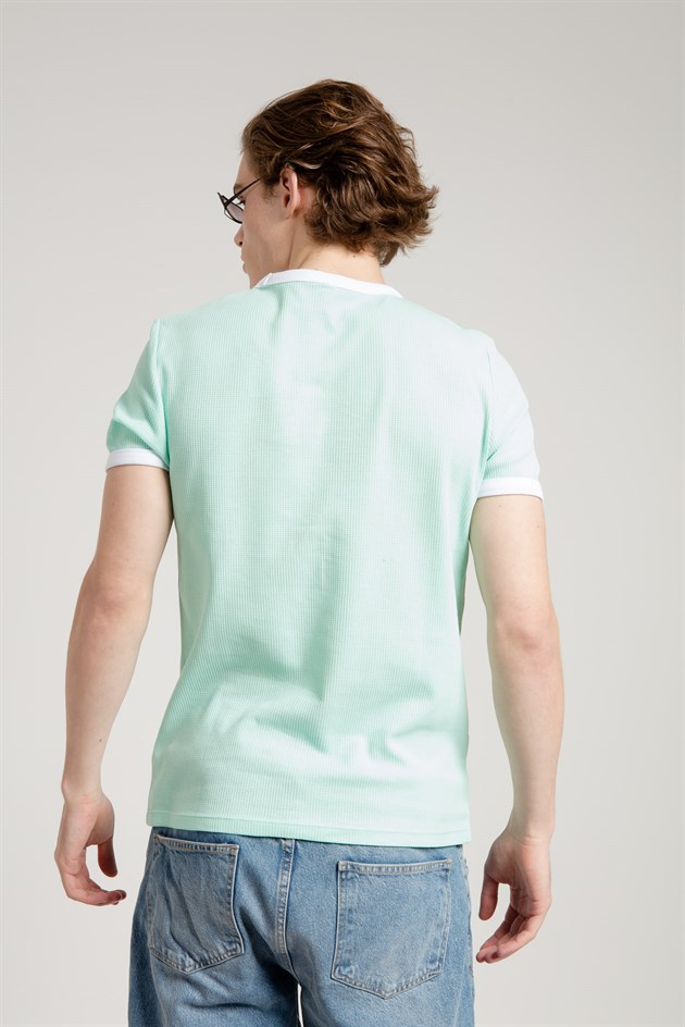 Waffle Textured T-shirt in Geen