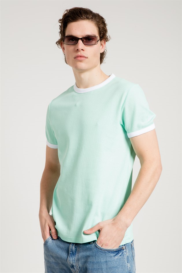 Waffle Textured T-shirt in Geen