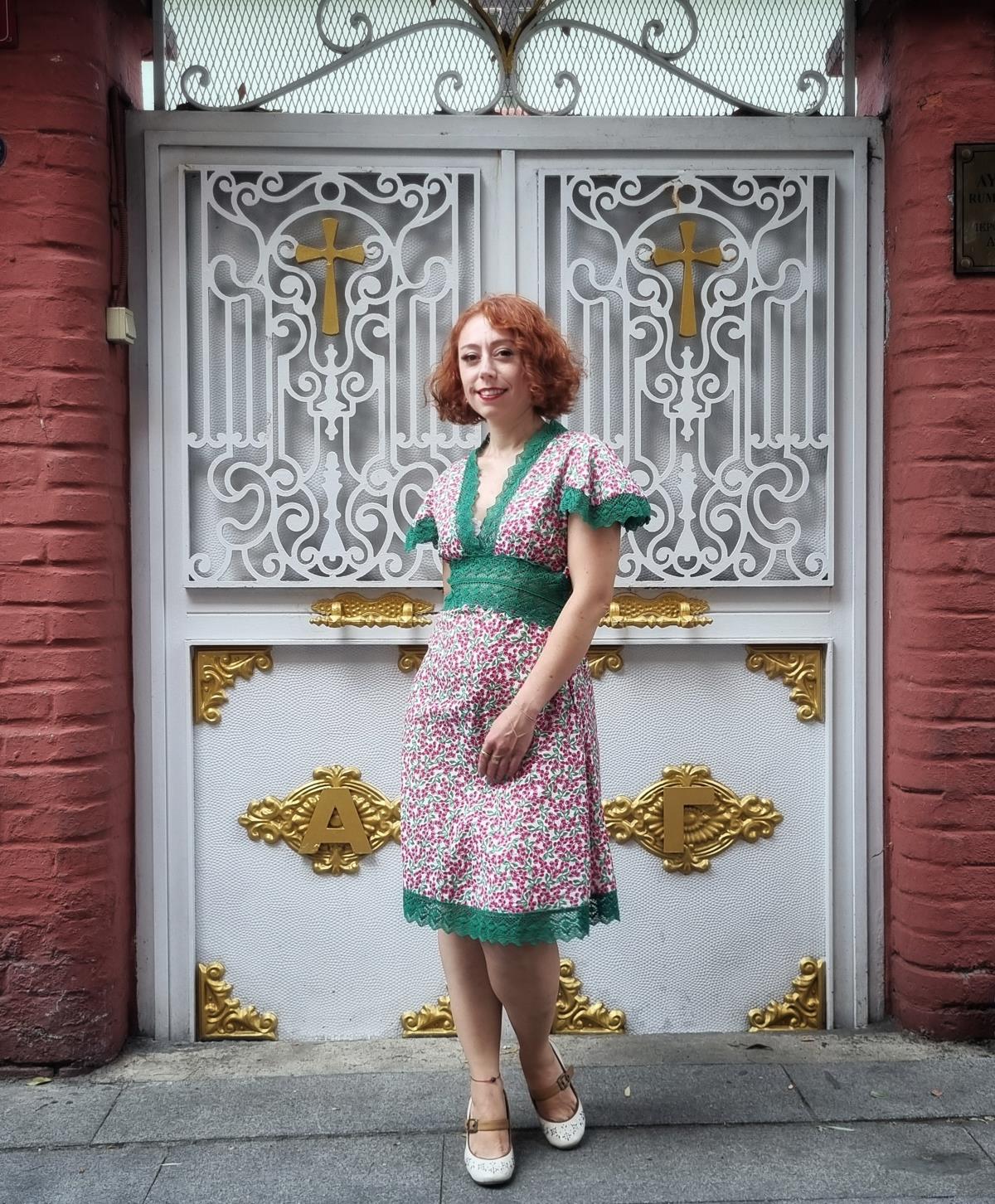 Cherry Elbise
