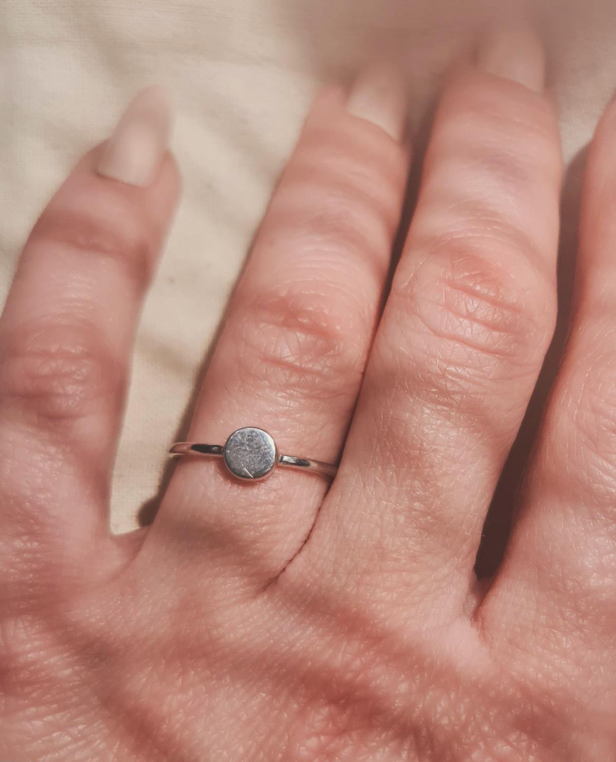 Nokta Gümüş Yüzük