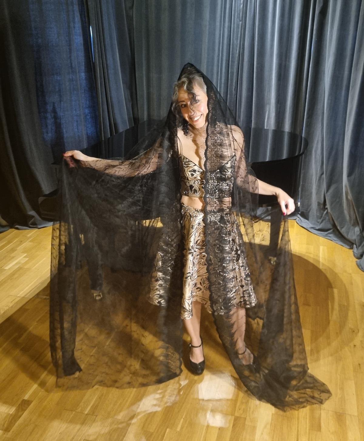 Siyah Dantel Özel Kesim Tasarım Kimono