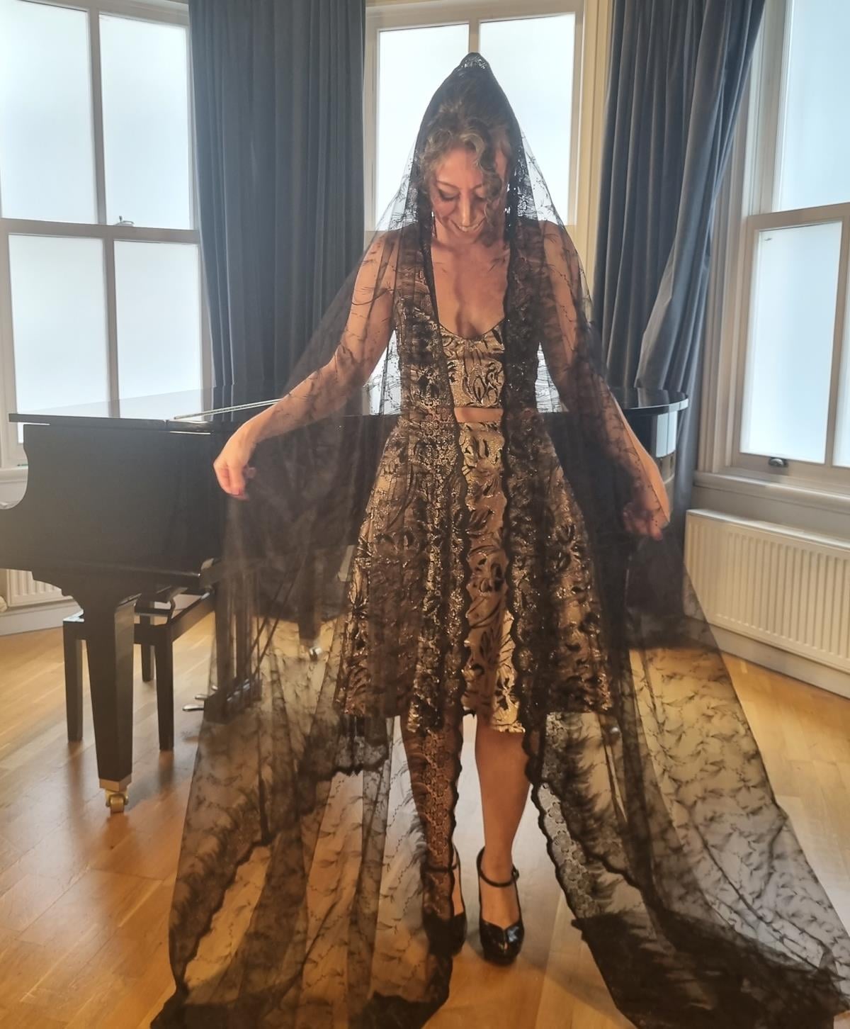 Siyah Dantel Özel Kesim Tasarım Kimono