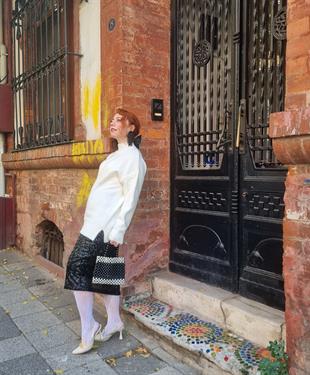 Artemis Siyah Payet Derin Yırtmaç Detaylı Etek