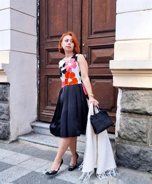 Asklepios Çiçek Desenli Sırt Dekolteli Tasarım Günlük Kadın Elbise