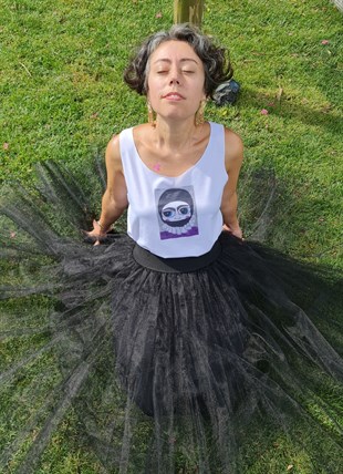 Bir Başkadır Askılı T-shirt