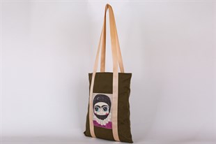 Bir Başkadır Kanvas Çanta