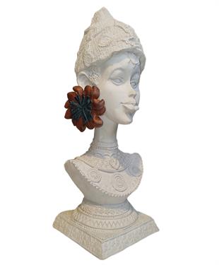 Çiçek Desenli Deri Küpe