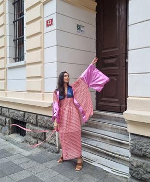 Desenli Pembe Transparan Kadın Kimono