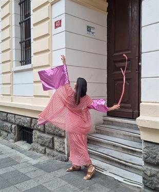 Desenli Pembe Transparan Kadın Kimono