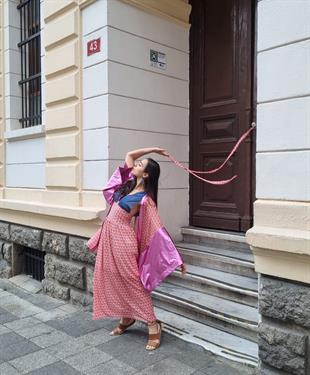 Desenli Pembe Transparan Kadın Kimono