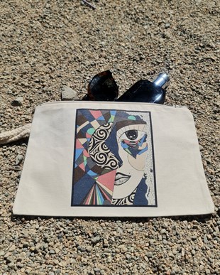 Triquetra Mini Clutch